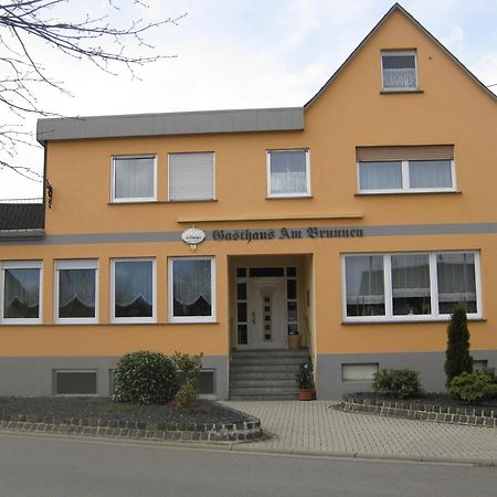 Gasthaus Am Brunnen Illerich Buitenkant foto